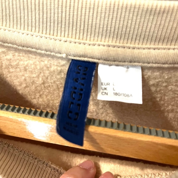 DIVIDED (H&M Brand) Tan Crew Neck Sweatshirt - Size L - Picture 7 of 7